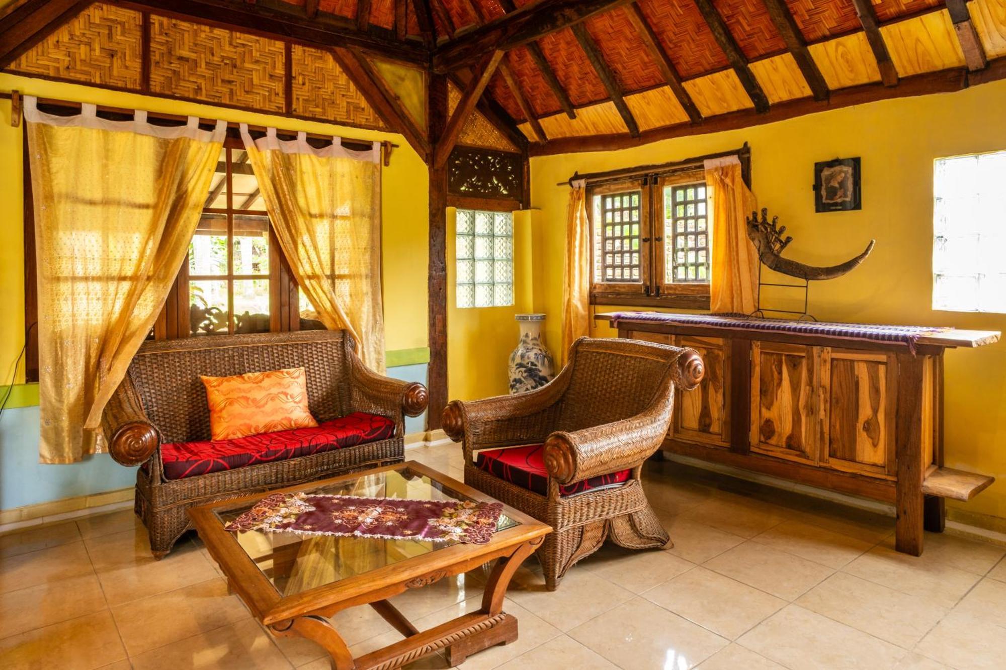 Lombok Stanley Garden Villas Montongbuwoh 外观 照片